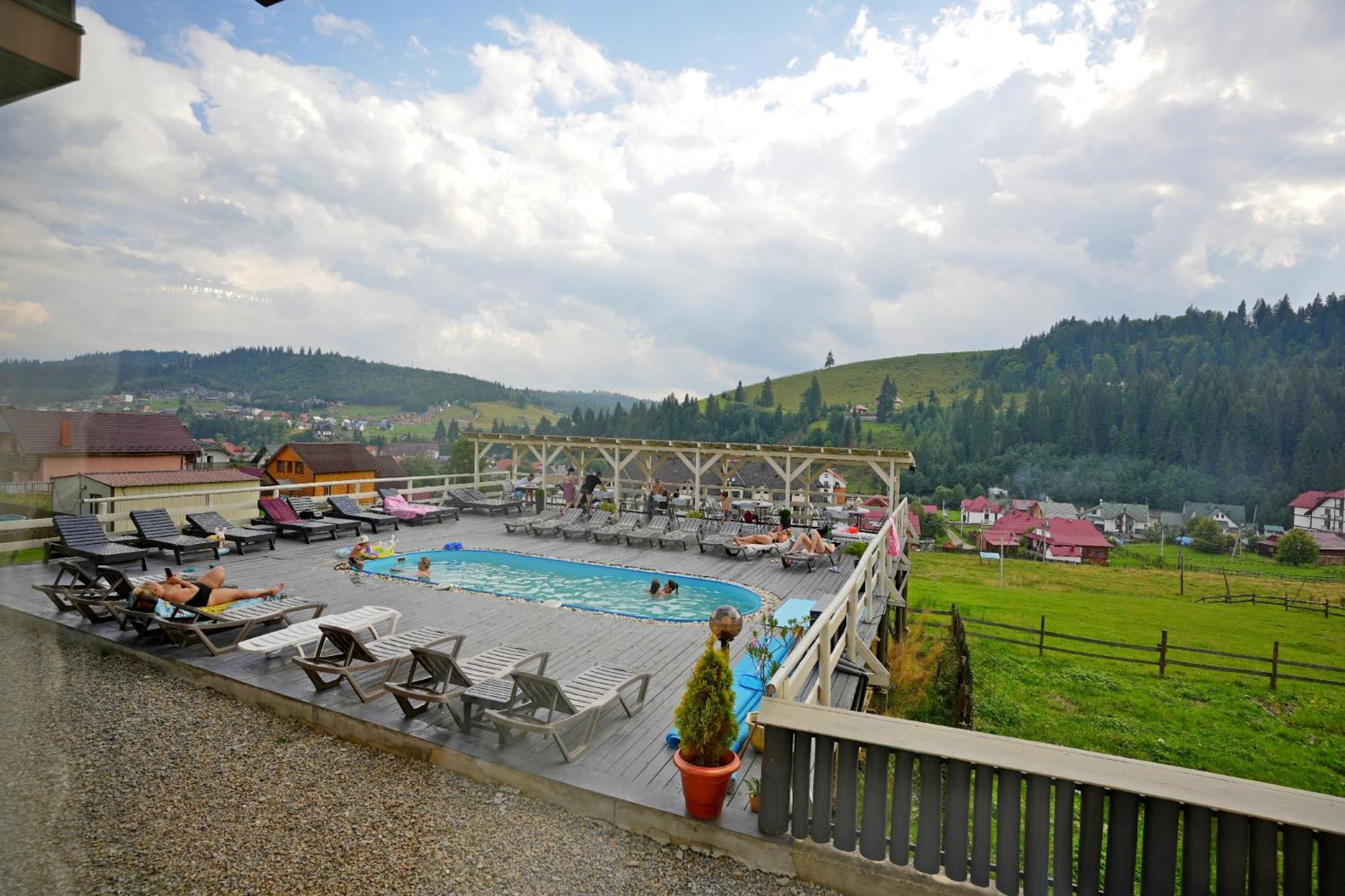 Villa Loiza Bukovel Exterior foto